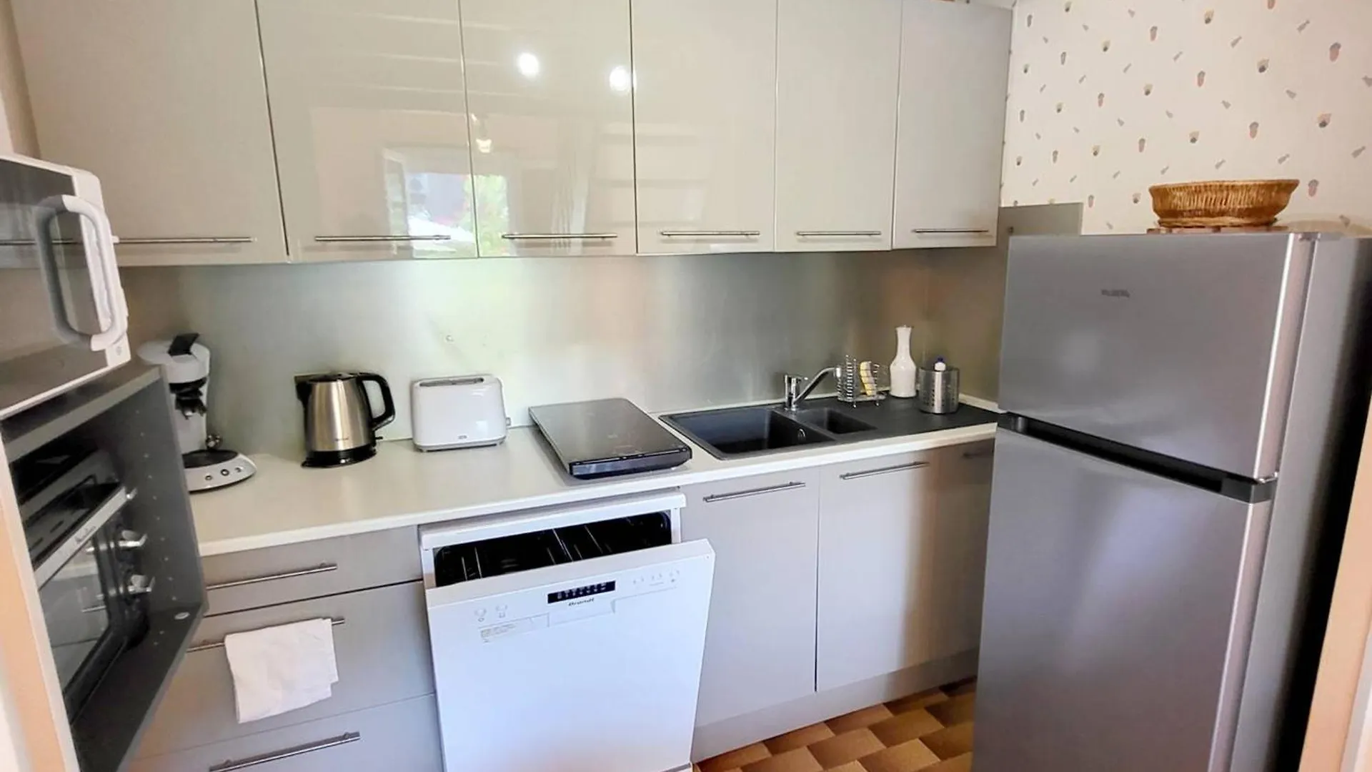 Maison T3 Climatisee Avec Jardin, Garage Privatif Et Terrasse A 900 M Des Plages - Animaux Admis - Fr-1-316-272 Six-Fours-les-Plages Nyaraló